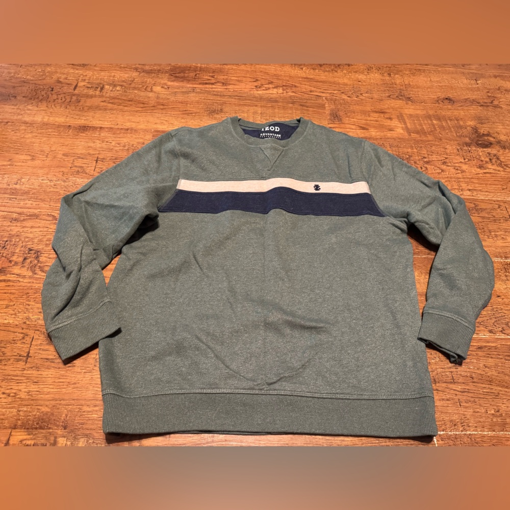 Men’s L sweatshirt IZOD NEW
